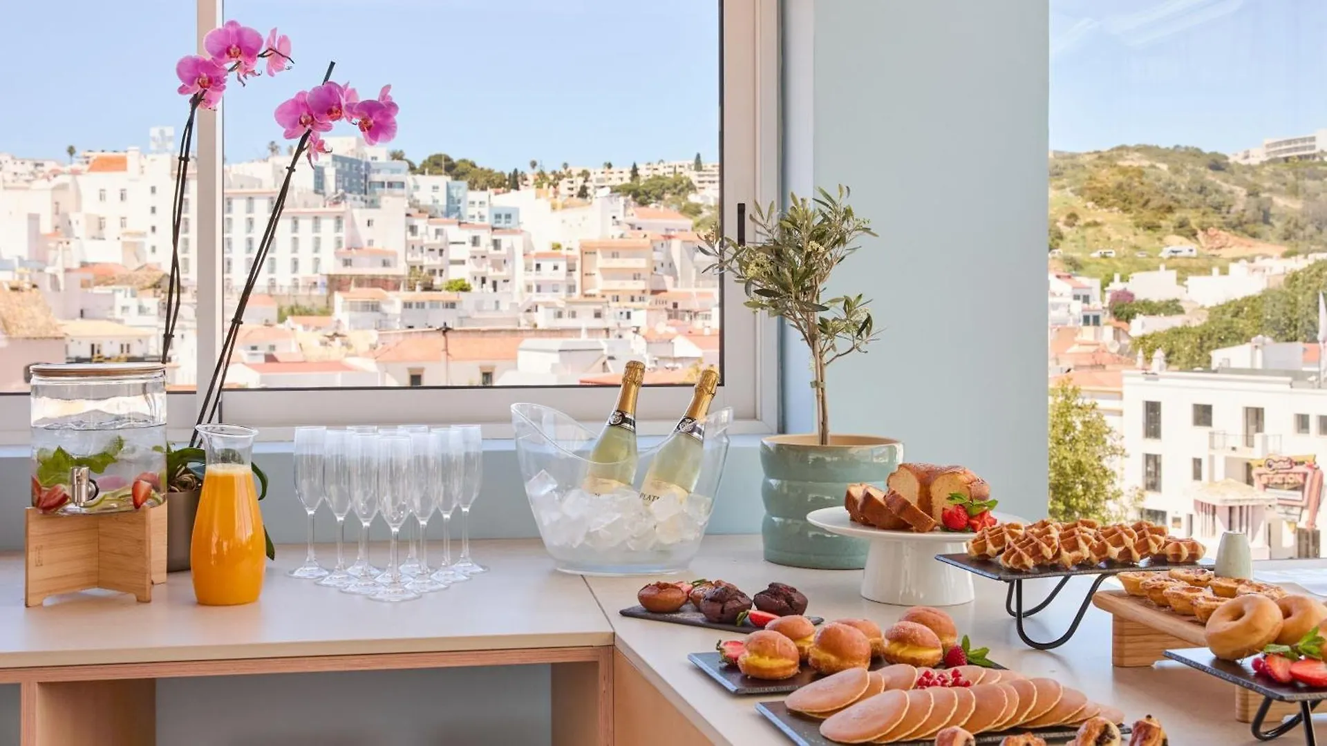 Hotel Indigo Albufeira By Ihg (Adults Only)