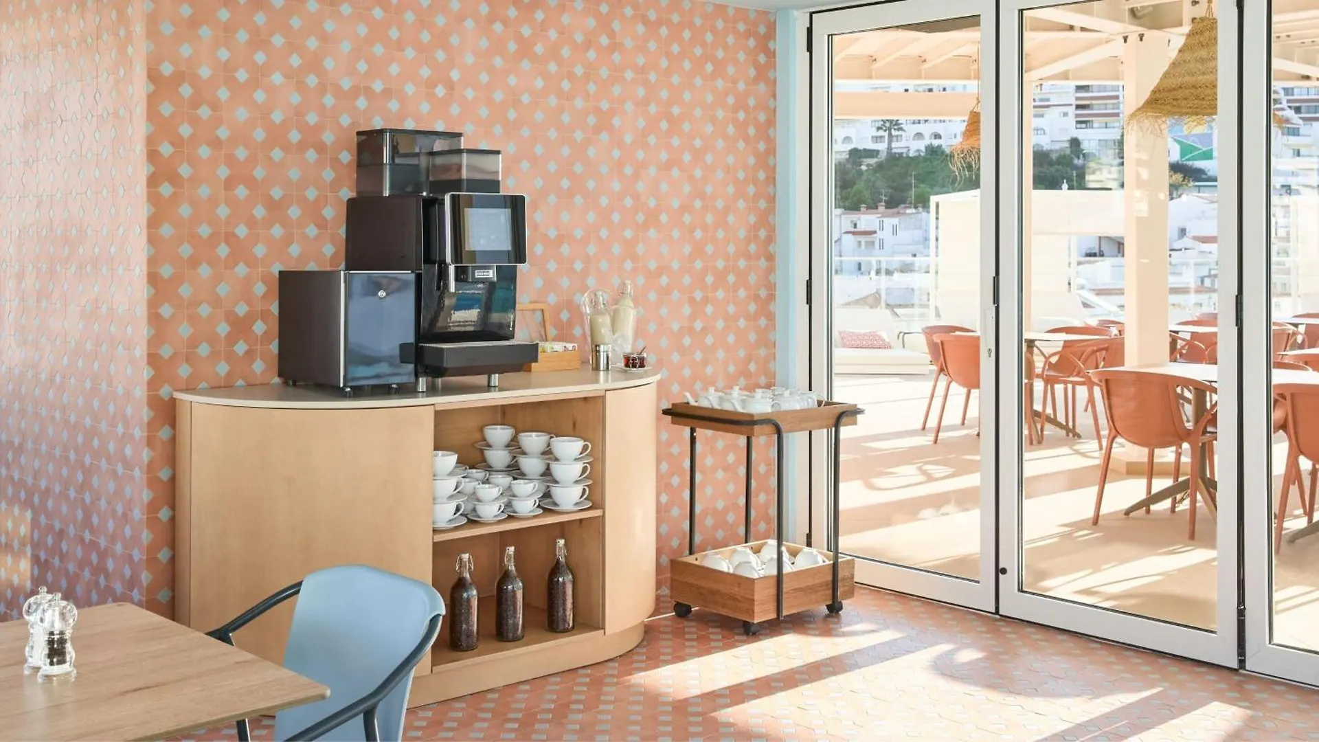 Hotel Indigo Albufeira By Ihg (Adults Only) 4*,
