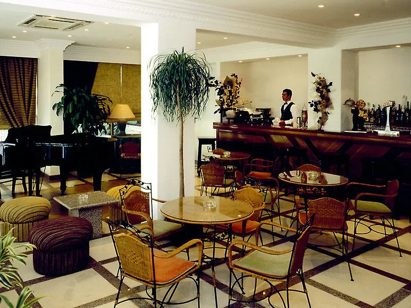 Hotel Indigo Albufeira By Ihg (Adults Only) 4*,